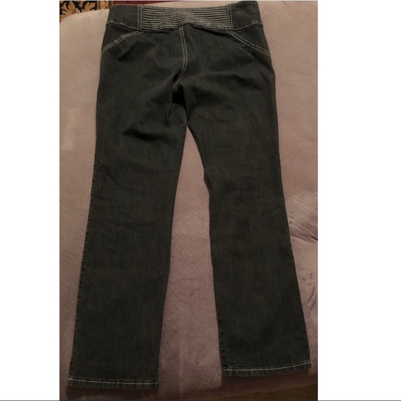 VENUS- Clear Jewel Buttons Jeans - Picture 6 of 9